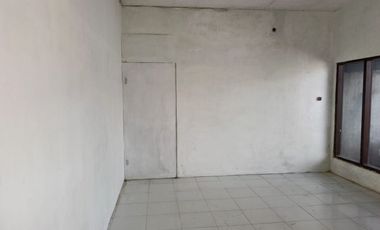 Warehouse Plus House Area Jalan Imogiri Timur Suitable for MBG Near ISI