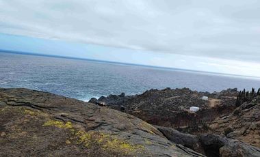 Vendo parcela frente al mar