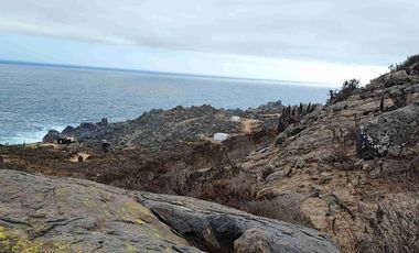 Vendo parcela frente al mar