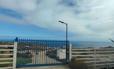 Vendo parcela frente al mar