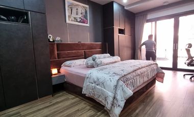 DIJUAL RUMAH FULL RENOVASI 4 LANTAI LOKASI BAGUS JUAL MURAH DI PARK RESIDENCE