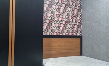 DIJUAL RUMAH FULL RENOVASI 4 LANTAI LOKASI BAGUS JUAL MURAH DI PARK RESIDENCE