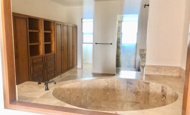 Casa en Renta en Ciruelos, El Tezal | Alberca Privada y Seguridad 24/7