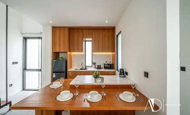 FREEHOLD | MODERN 3-BEDROOM VILLA WITH ROOFTOP RICE FIELD VIEWS - CANGGU