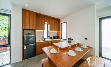 FREEHOLD | MODERN 3-BEDROOM VILLA WITH ROOFTOP RICE FIELD VIEWS - CANGGU