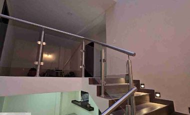 CASA REMODELADA CON HAB Y BAÑO COMPLETO EN PLANTA BAJA!!