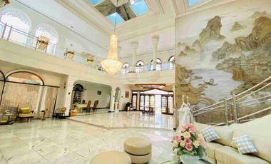 Dijual Istana Dharmahusada Indah Raya