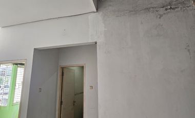 Di Jual Rumah Strategis di Aversa Park Citra Gran