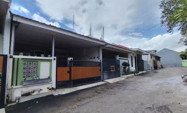 Modern minimalist semi-furnished ready-to-inhabit house in Cianjur City
