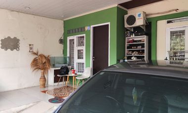 Modern minimalist semi-furnished ready-to-inhabit house in Cianjur City