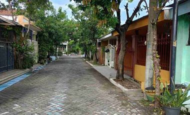 di jual perum pondok wage indah dekat sby