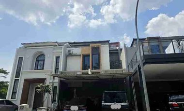 Depan Taman Rumah Langka Sutera Victoria Alam Sutera