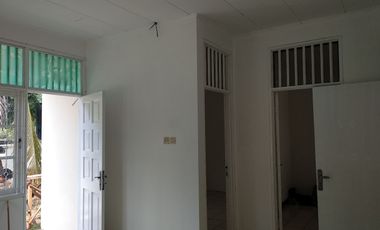 Rmh Pojok, 3kt 1kp di Jl Utama 2 Kemang Pratama, Bekasi