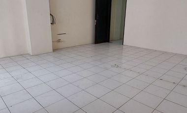 DiJual Ruko 3 Lantai Lokasi Ramai Dalam Kawasan Bisnis Komersial Jembatan Besi Tambora