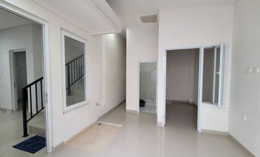 Dijual Rumah Mewah Full Furnishd di Masjid Agung Semarang