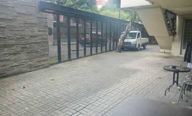 Dekat Blok M & MRT Asean, Disewa Ruang Usaha Premium 2 Lantai 200m di Kebayoran Baru , Bisa Untuk Klinik, Apotek, Laboratorium, Kantor, Butik, Studio.