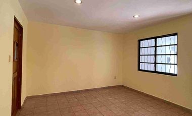 Casa en renta. Fracc. Lomalinda, Privada Cencali, Tabasco 2000. Villahermosa. Tabasco