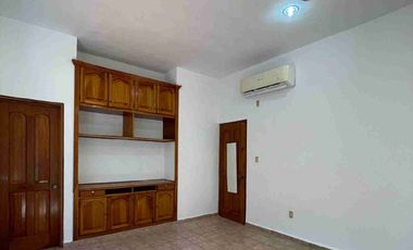 Casa en renta. Fracc. Lomalinda, Privada Cencali, Tabasco 2000. Villahermosa. Tabasco