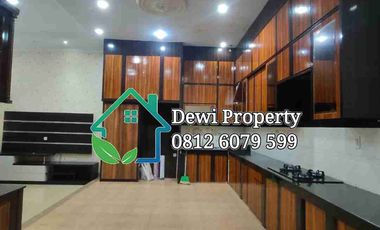 DISEWAKAN VILLA CEMARA ASRI JALAN CAMELIA