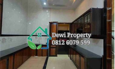 DISEWAKAN VILLA CEMARA ASRI JALAN CAMELIA