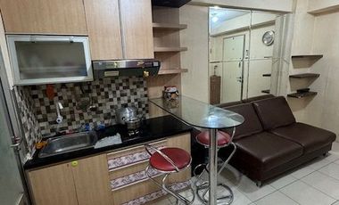 Apartemen Kelapa Gading Nias 2 Kamar Emerald Furnished Lt 2 View Kolam