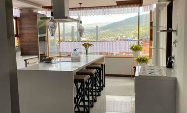 CUMBAYA CERCA AL  SCALA; CONFORTABLE CASA DE ARRIENDO