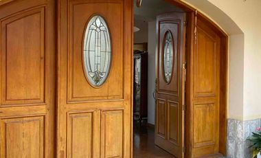 CUMBAYA CERCA AL  SCALA; CONFORTABLE CASA DE ARRIENDO