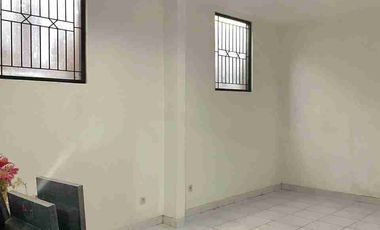 dijual bangunan kantor lantai 2 panjer