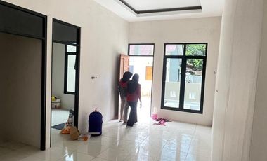 Rumah baru siap huni pakintelan bisa KPR  legalitas komplit bisa KPR DP suka suka
