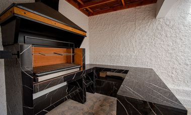 SE VENDE CASA EN COND. DUNAS DEL MAR.