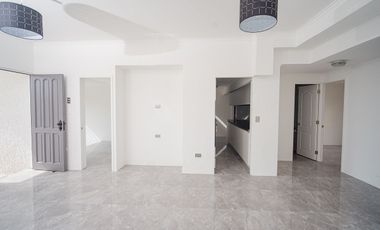 SE VENDE CASA EN COND. DUNAS DEL MAR.