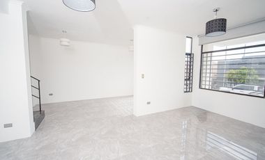 SE VENDE CASA EN COND. DUNAS DEL MAR.