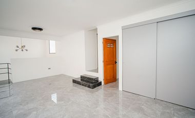 SE VENDE CASA EN COND. DUNAS DEL MAR.