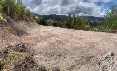 TERRENO EN VENTA EN RICAUERTE, CON UNA VISTA MARAVILLOSA A LA CIUDAD DE CUENCA