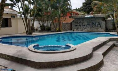 VENTA DE HOTEL EN TONSUPA   A UNA CUADRA DE LA PLAYA..