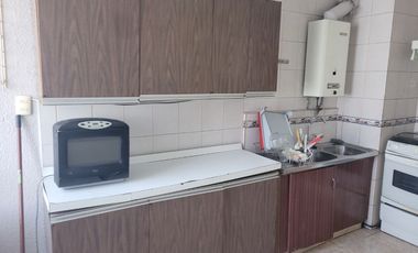 Departamento Entre Teniente Ponce Y Av. Fermín Vivaceta