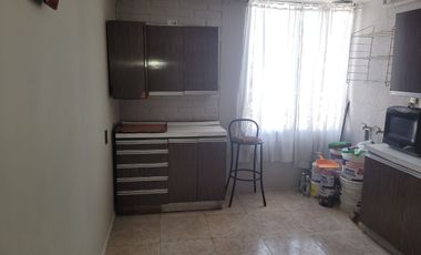 Departamento Entre Teniente Ponce Y Av. Fermín Vivaceta