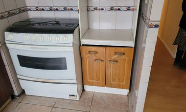 Departamento Entre Teniente Ponce Y Av. Fermín Vivaceta