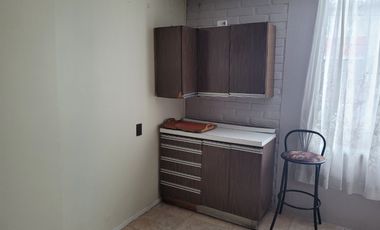 Departamento Entre Teniente Ponce Y Av. Fermín Vivaceta