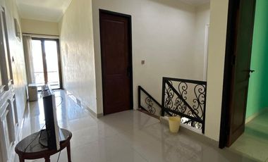 Sewa Rumah Modern 2 Lantai di Sayap Turangga Bandung Kota