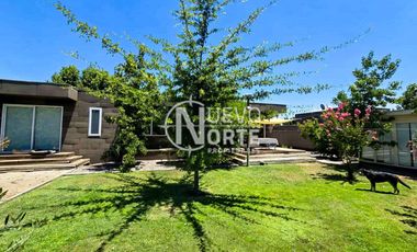 ARRIENDO CASA CON 2D, 2B Y OFICINA INDEPENDIENTE, CHICUREO