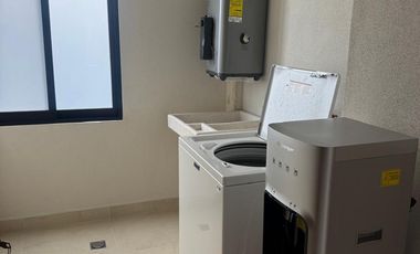 Se Renta Departamento semi- amueblado en Torre Ponticelli