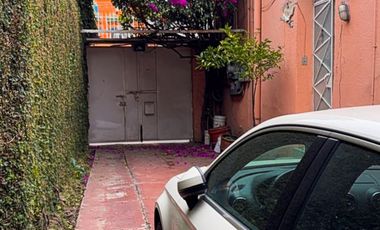 VENTA DE TERRENO O CASA PARA REMODELAR EN LA ALCALDÍA BENITO JUÁREZ.