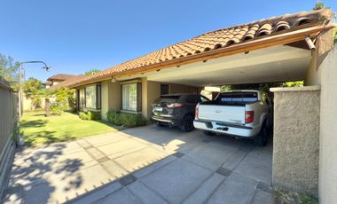 Se vende casa en Rucatremo, sector oriente de Curicó, 457m2 terreno