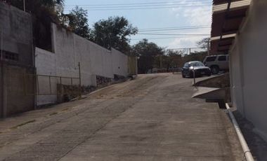 SE RENTA BODEGA DE 1200 M2 EN UN TERRENO DE 3900 M2