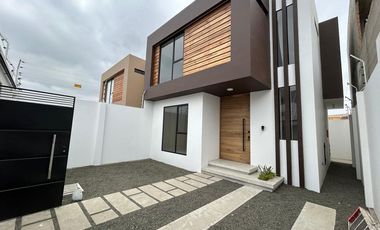 casa de venta en manta zona norte.