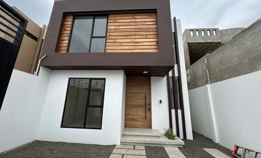 casa de venta en manta zona norte.