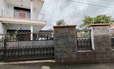 Turun Harga                                                 Di jual rumah bisa dijadikan kos kos an