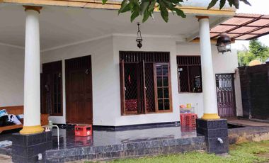 Turun Harga                                                 Di jual rumah bisa dijadikan kos kos an