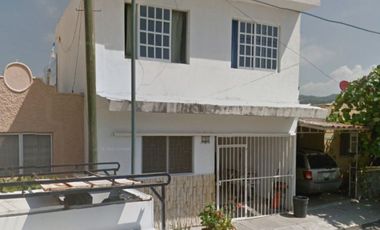 SE VENDE CASA EN: CALLE NEPTUNO, VALLE ESMERALDA MANZANILLO, COLIMA